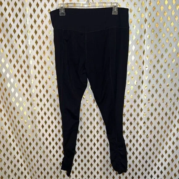 Athleta cropped black leggings ruching size M - Picture 6 of 6